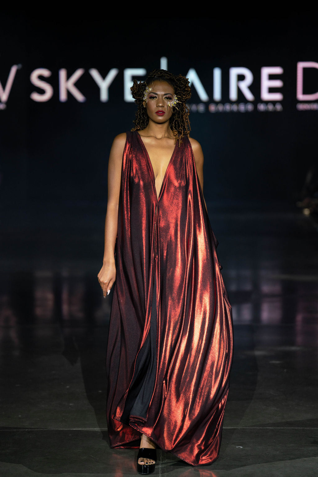 Electric Love Metallic Dress Maroon – SKYEAIRE Electric Love Metallic Dress Maroon – SKYEAIRE