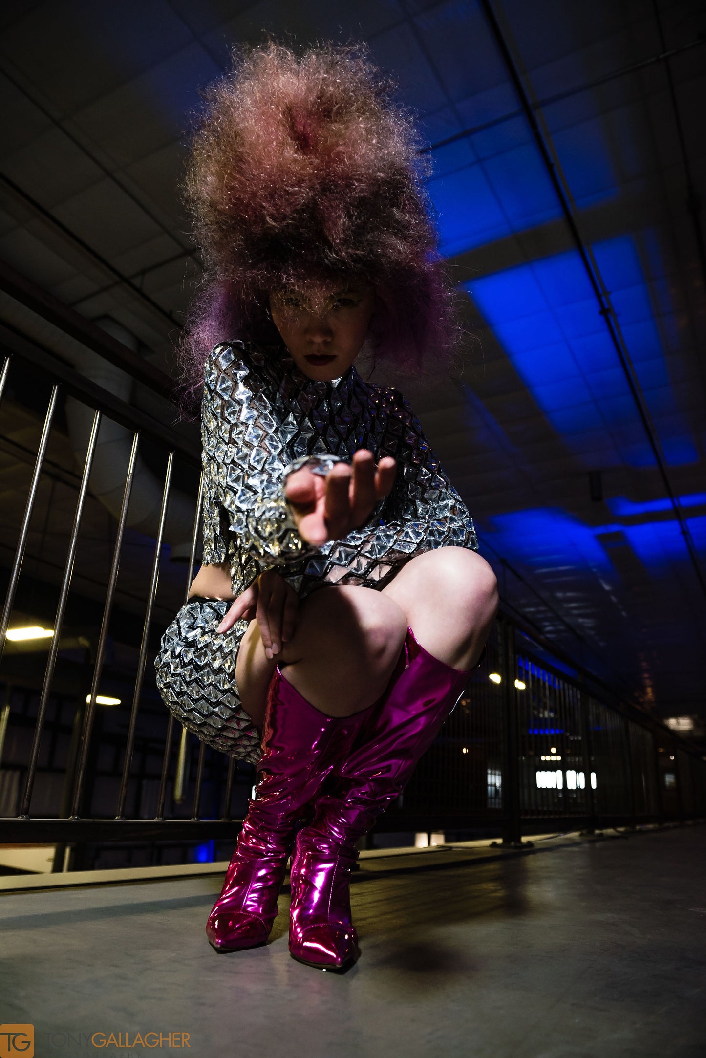 Style Lounge: Modern Warrior Mirror To Your Soul - Mirror Top