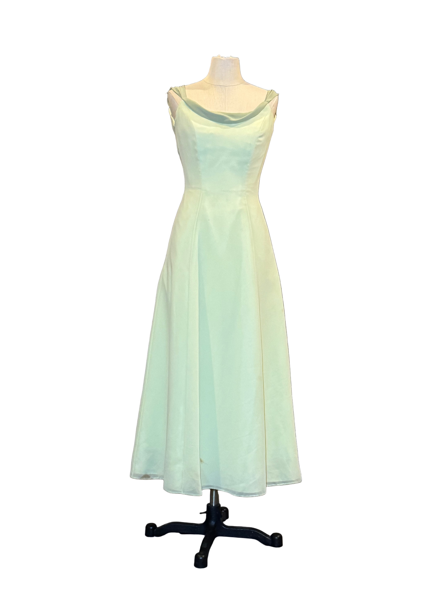 Green Pastel Round Neck Princess Dress - Rental