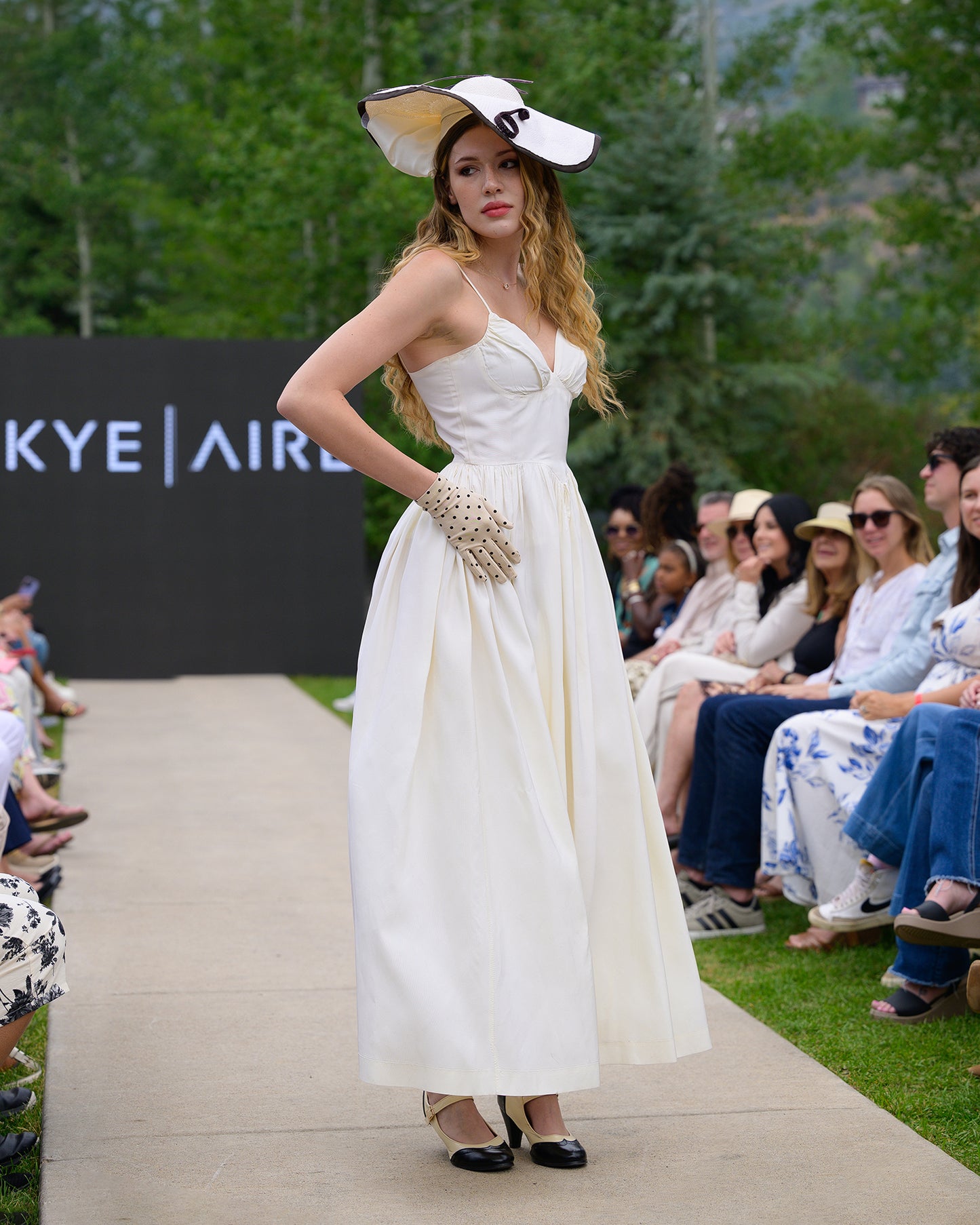 Garden Party Gown Ivory