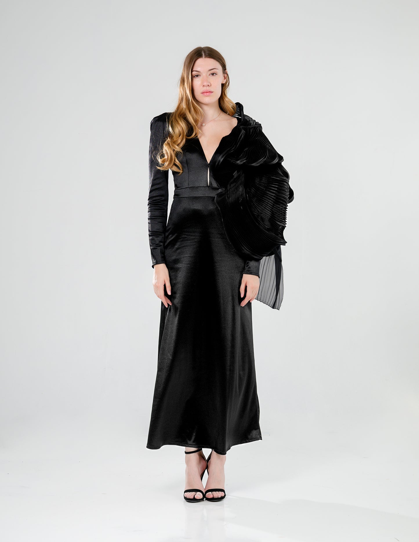 Structured Detail Maxi Dress Black