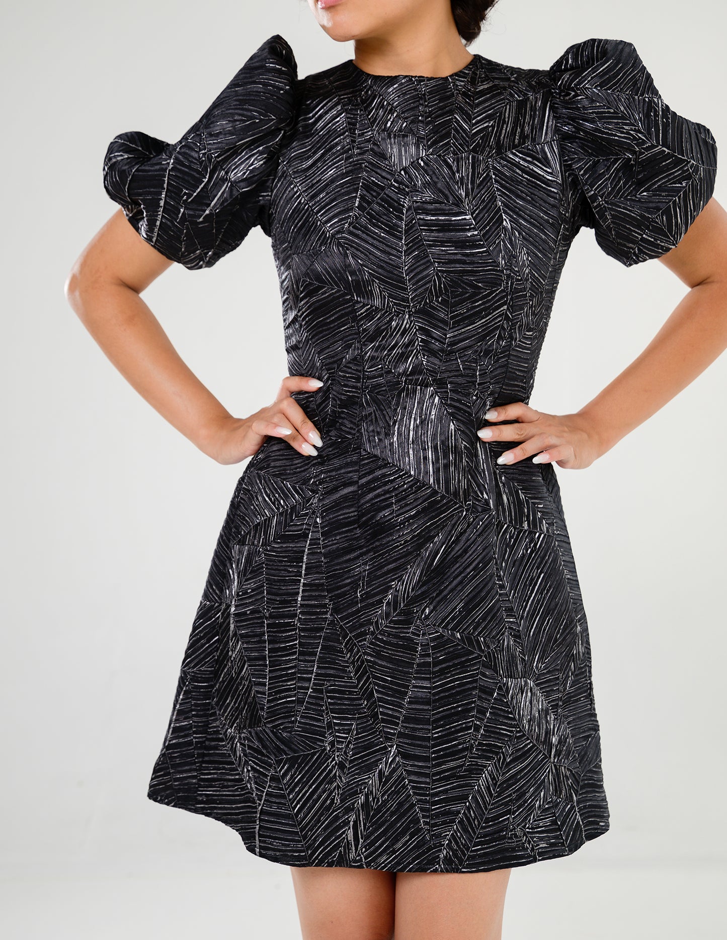 Jacquard Dress with Puff Sleeves Black
